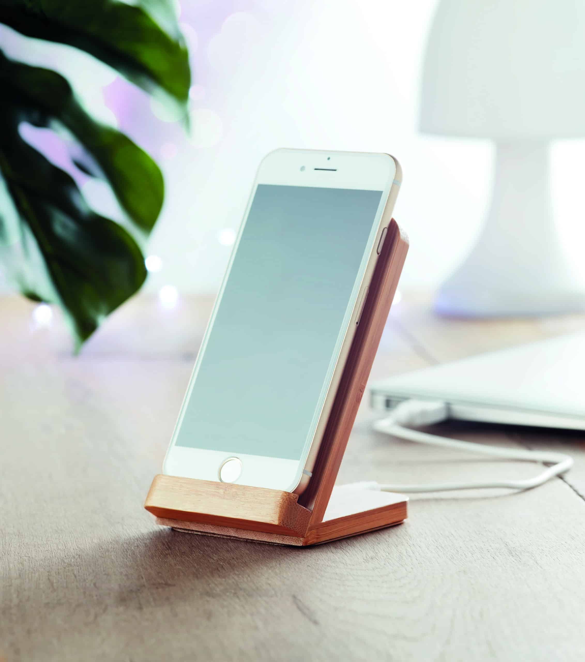 WIRESTAND